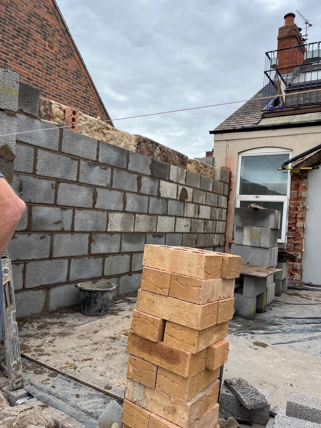 Brick garage — Blockwork